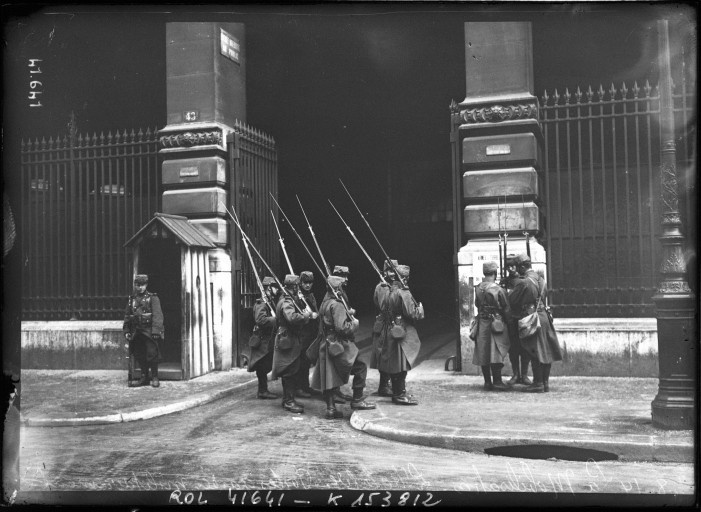 Hôtel des Postes, Paris - 1914 Domaine public Agence Rol — Gallica (Bibliothèque nationale de France)