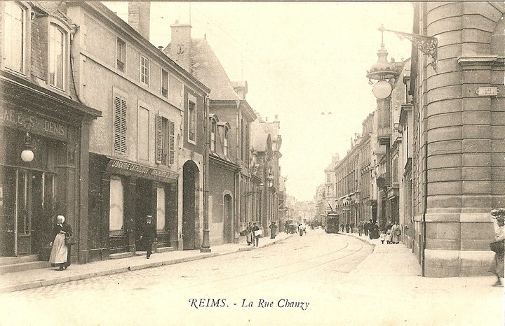 CPA : Rue Chanzy