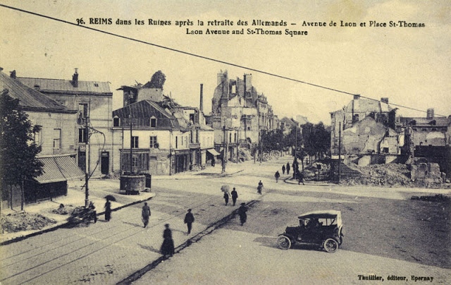 ob_d99fd0_thuillier-036-ruines-av-laon-place-sai