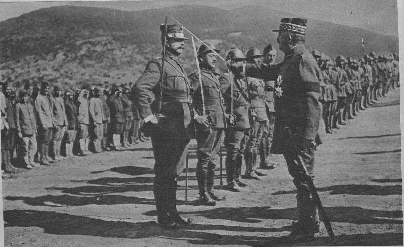 Le général Franchet d'Esperay passe en revue la 5 armée greque en Macédoine en 1918