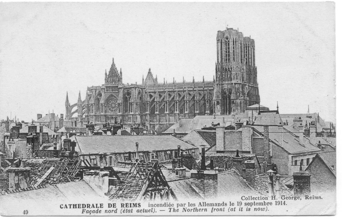 ob_865935_12-cathedrale-vue-des-toits