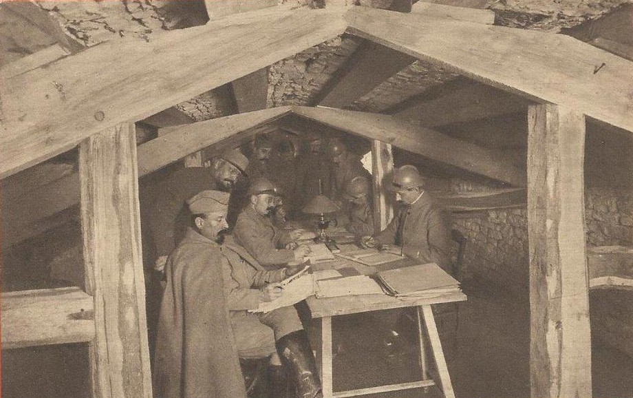 Verdun. État-major installé dans une cave aménagée et fortifiée. Jouvène éditeur